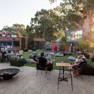 Marion Holiday Park Outdoor Bar Cinema