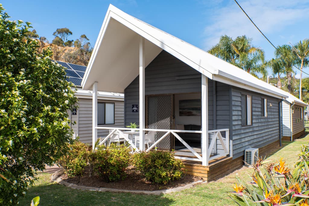 Deluxe Villa at Tasman Holiday Parks - BIG4 Tathra Beach