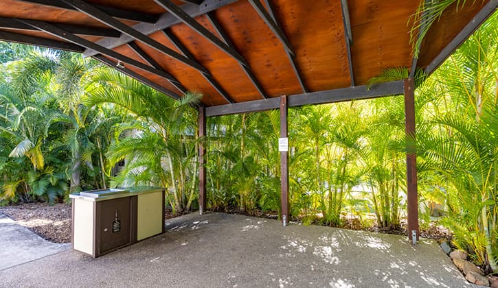 725X420 Airlie Beach Holiday Park BBQ Area