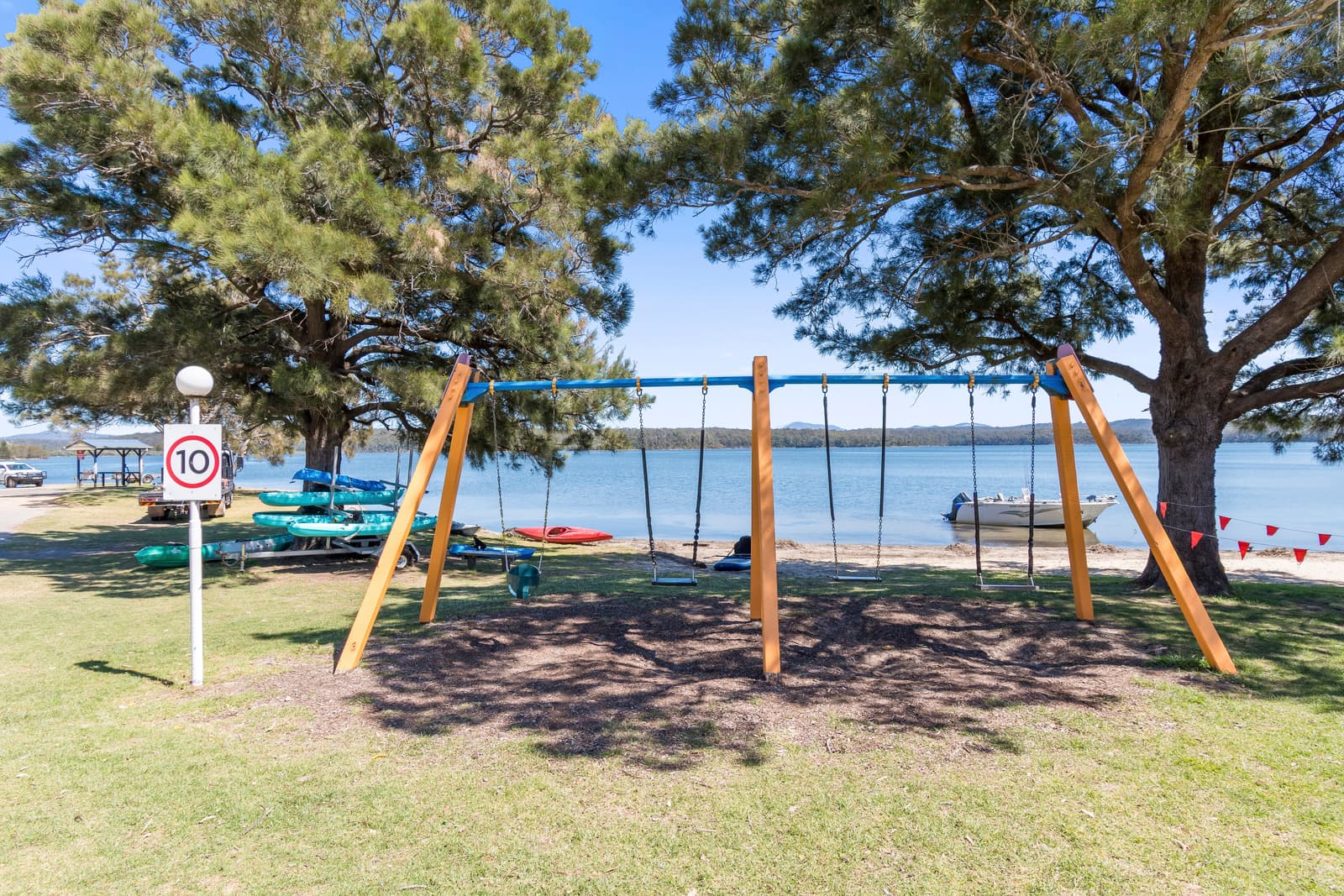 041_Open2view_ID975690-891_Wallaga_Lake_Road.jpg