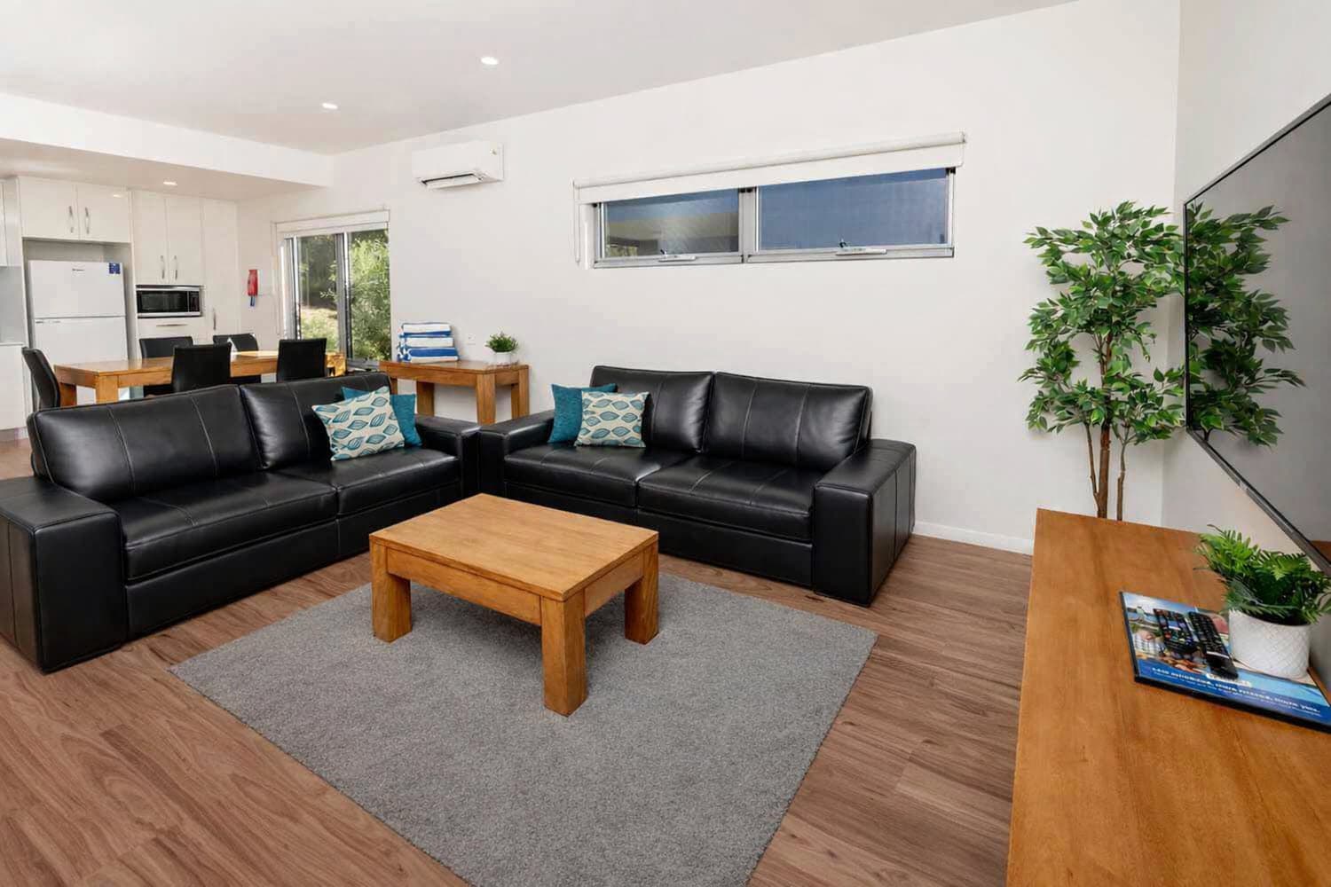 2 Bedroom Deluxe Villa Living Area