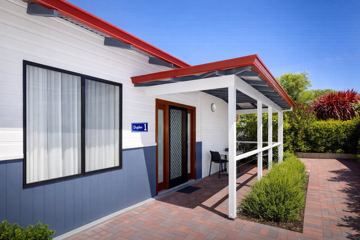 2 Bedroom Duplex Outside