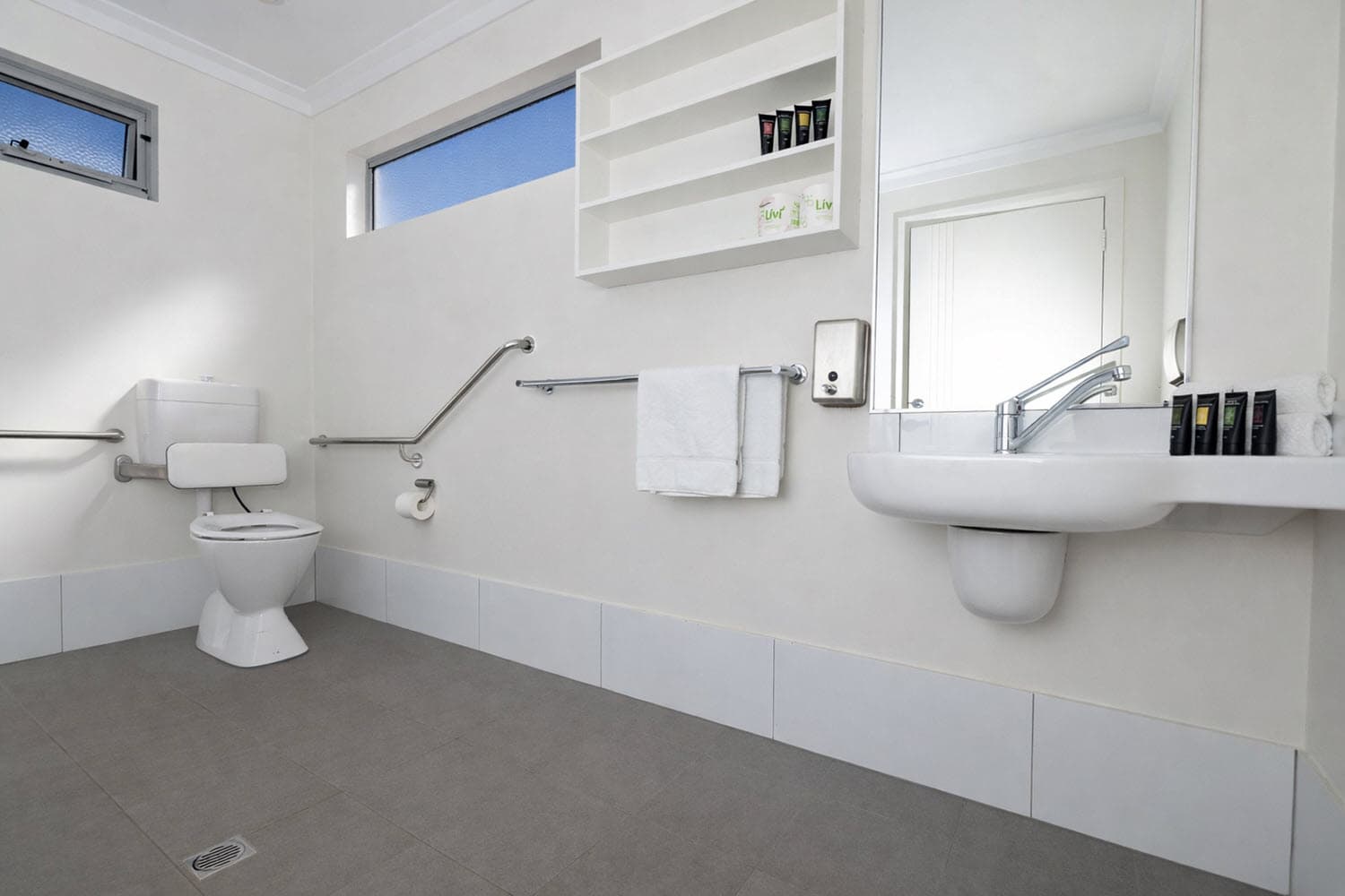 Accessible 2BR Deluxe Villa Bathroom