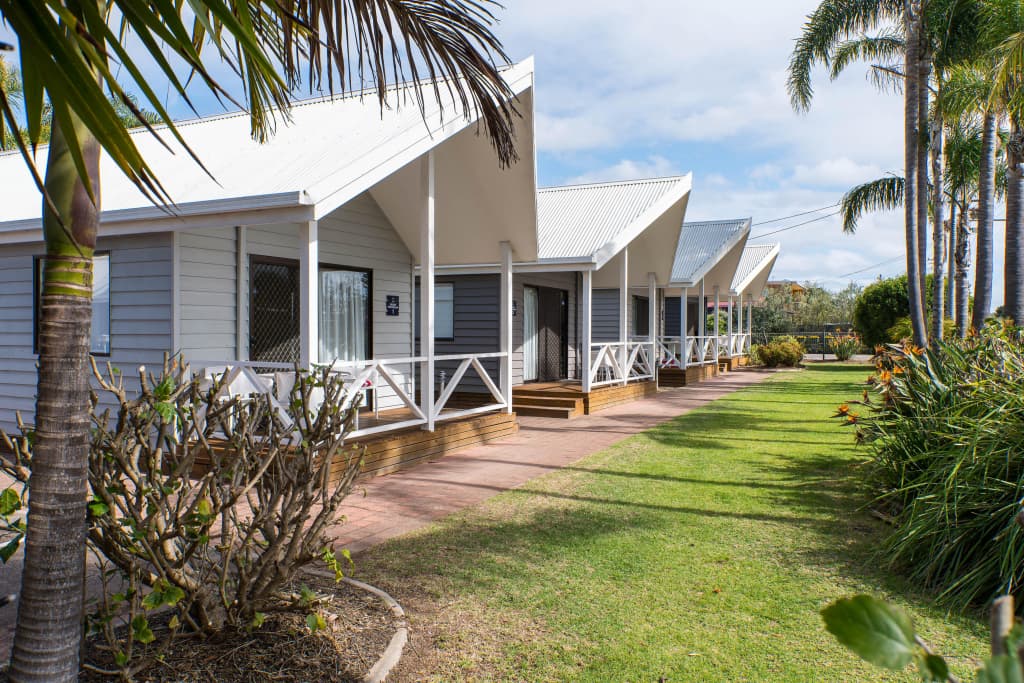 Deluxe Villa at Tasman Holiday Parks - BIG4 Tathra Beach