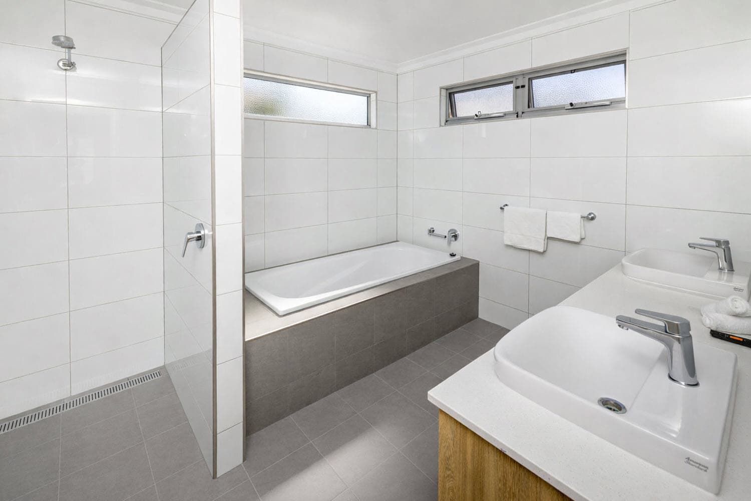 2 Bedroom Deluxe Villa Bathroom
