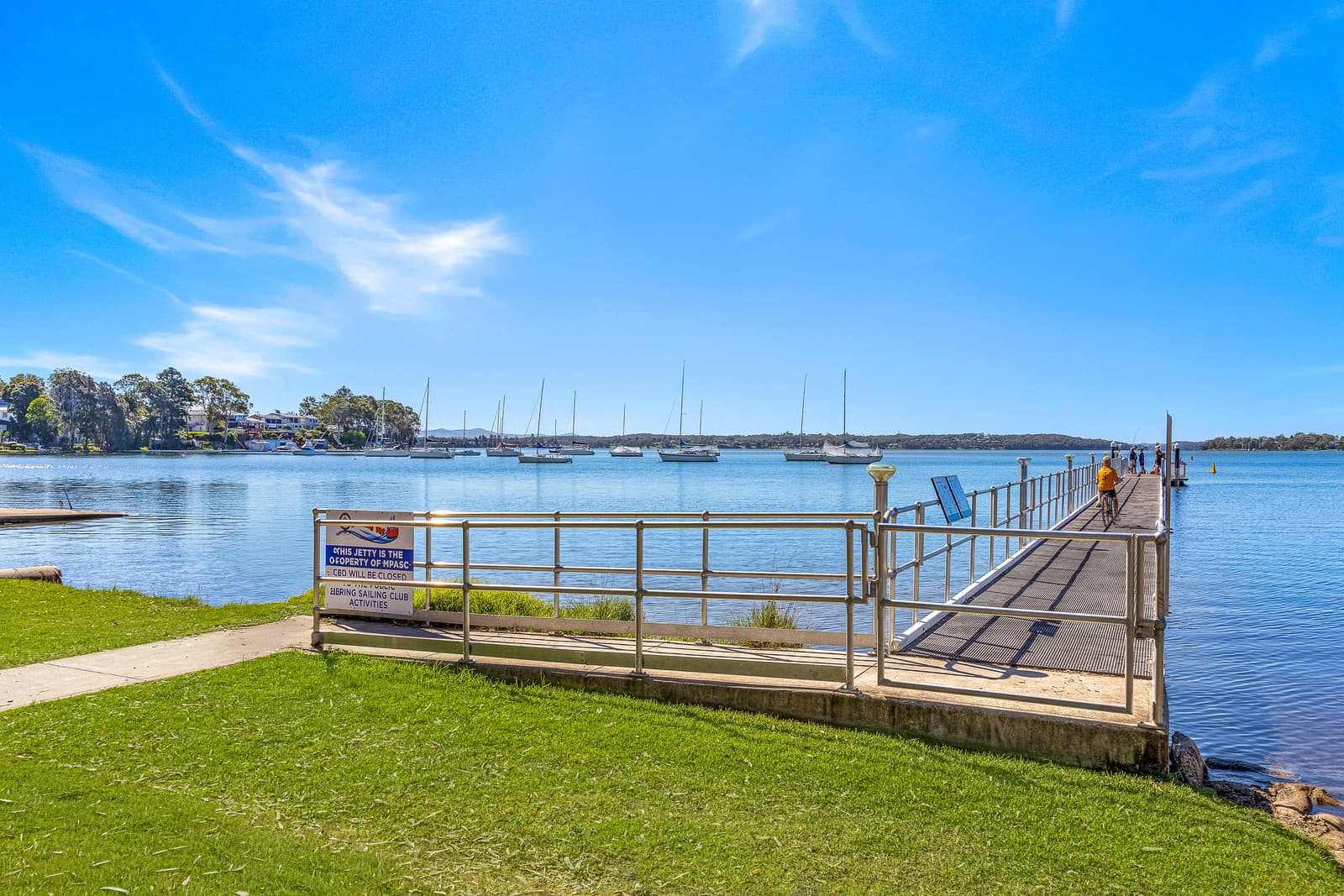 045_Open2view_ID1006436-28_Monterey_Avenue.jpg