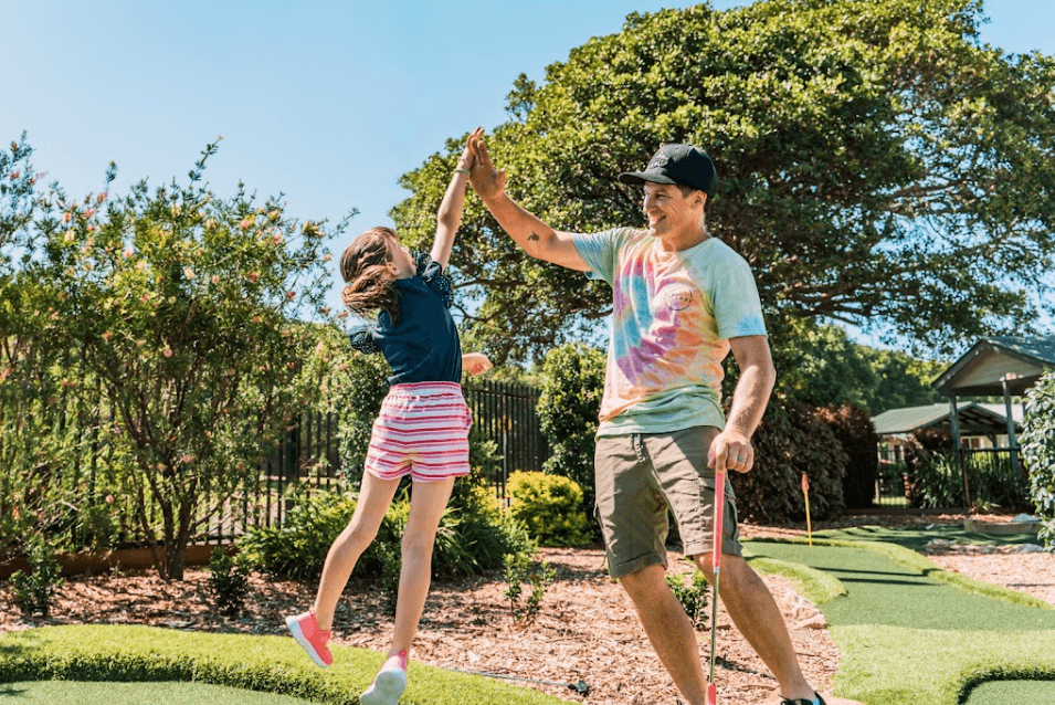Parkies Mini Golf - BIG4 Park Beach