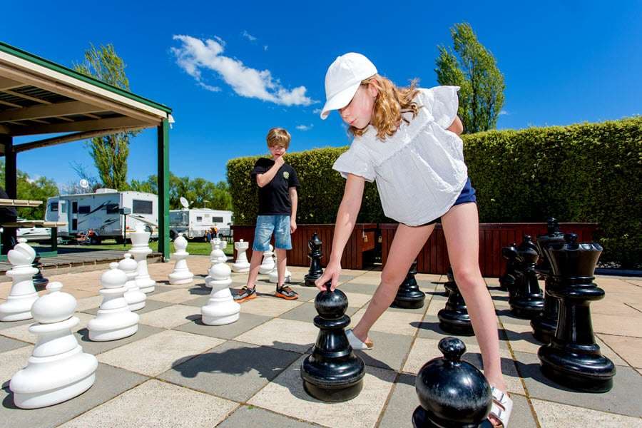 BIG4 Ballarat Giant Chess 900Px 00