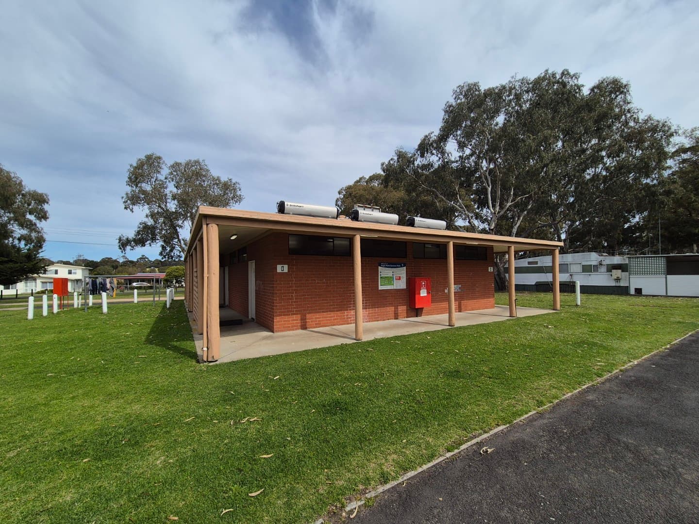 Bottom Toilet Block 1 (Web)