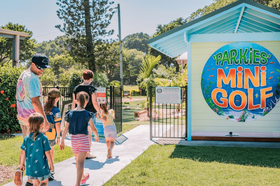 Parkies Mini Golf - BIG4 Park Beach