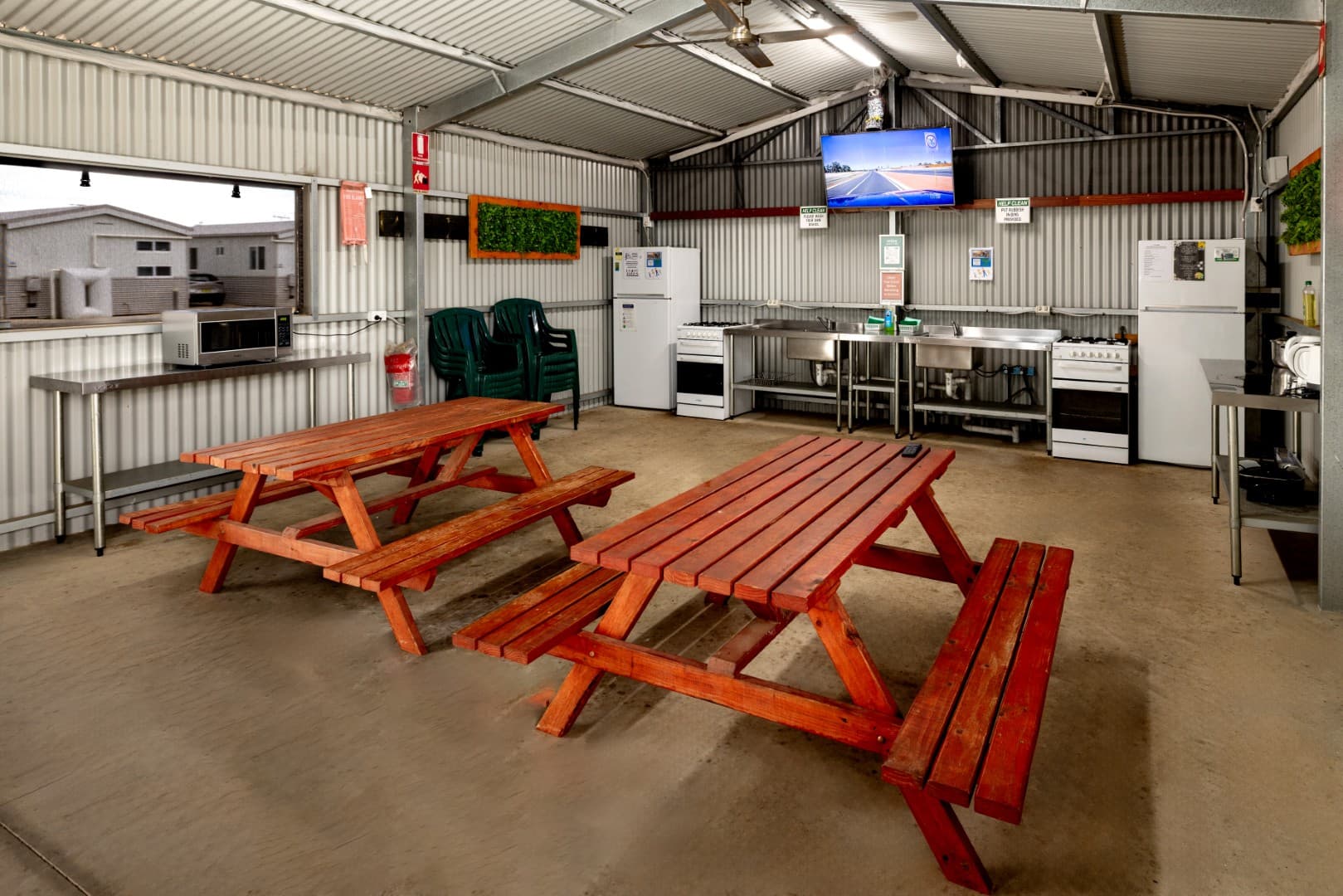 Waikeriebig426 739 (Web)