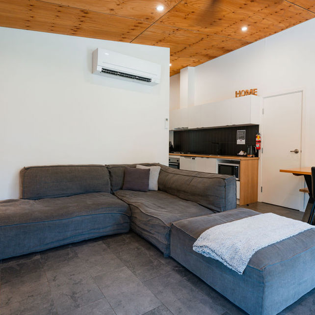 Superior Family Cabin - Sleeps 6 | BIG4 Yarra Valley Park Lane Holiday Park