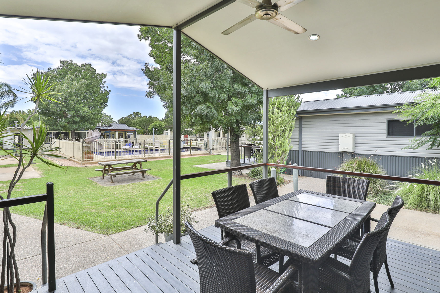 2024 BIG4 Mildura 2 Bedroom Luxury Poolside Villa (5 Berth) 3000Px 05